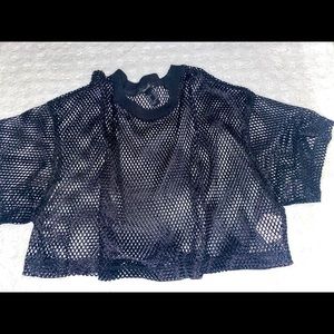 Black cropped shirt with holes